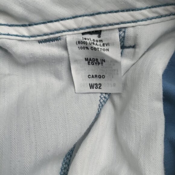 Levi's 32" Mens Cargo Shorts Blue 100% Cotton Flap Pockets Made in Egypt GUC - Picture 3 of 6